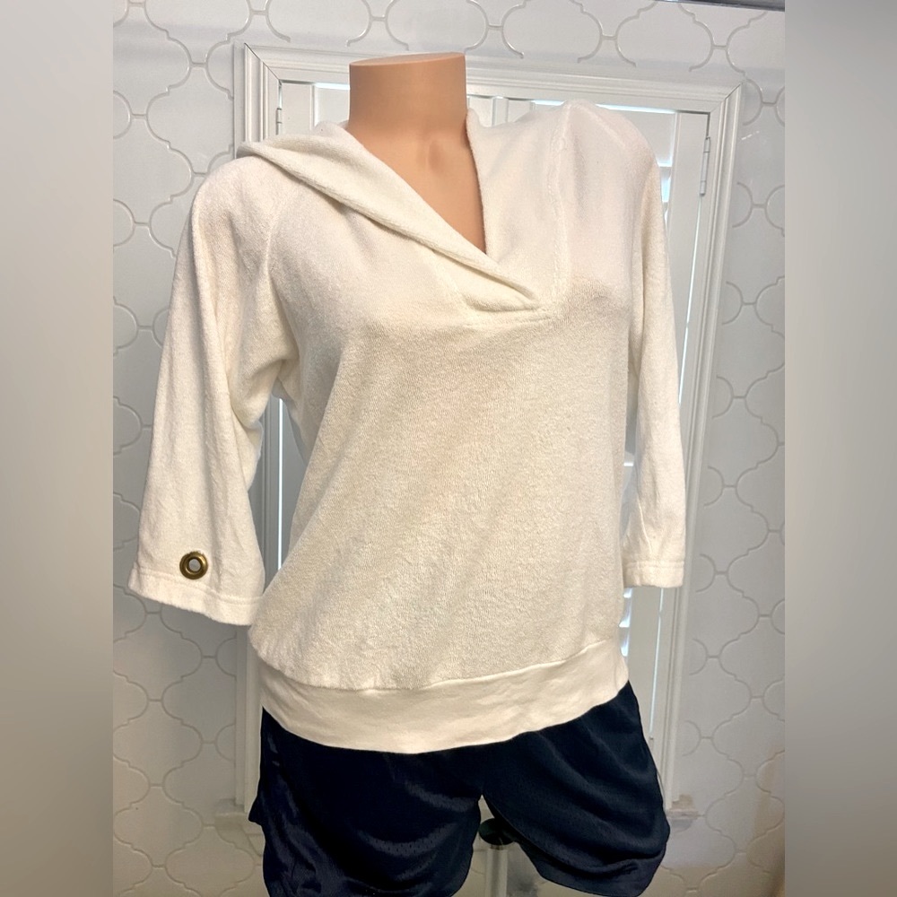 Beach Star cotton terry hoodie, women’s Large, White, grommet detail on sleeve